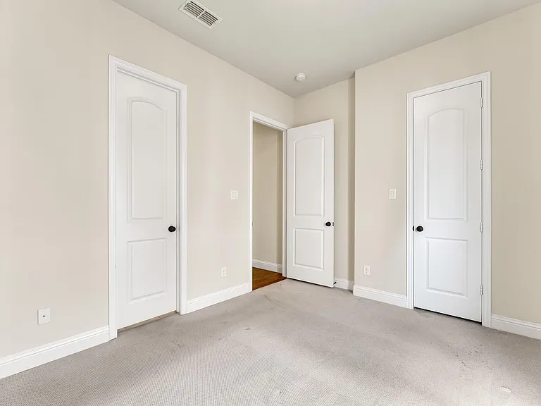 1602 Meg Dr — Photo 33