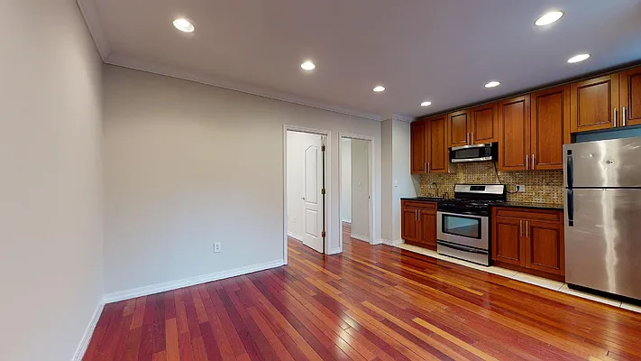 Rented by Bond New York | media 15