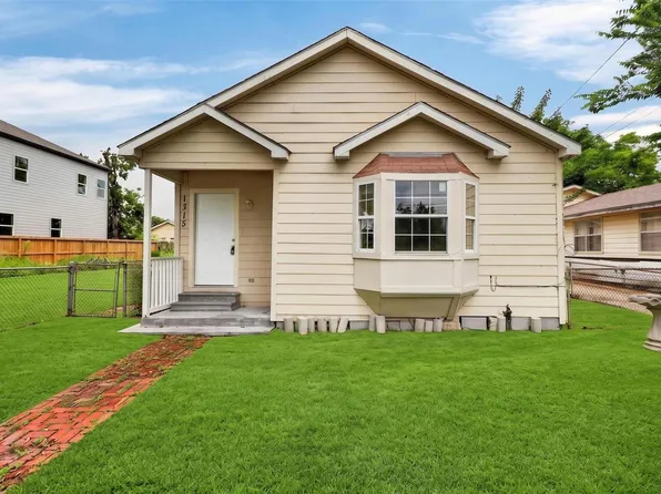 1315 E 33rd St, Houston, TX 77022