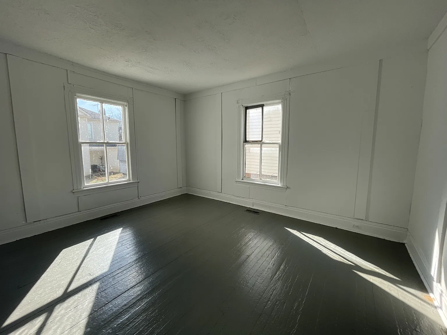 2200 Memorial Avenue - A — Photo 3