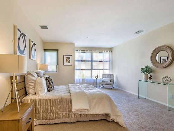 Bedroom - 1st level