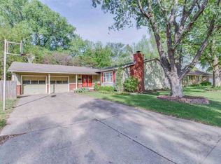 9116 W Harvest Ct, Wichita, KS 67212