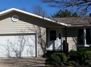 716 Lewis Dr, Hesston, KS 67062