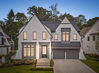 733 Wimbleton Dr, Birmingham, MI
