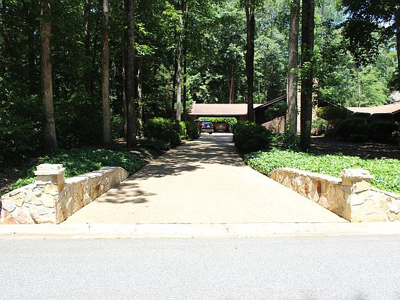 Driveway to Carport
