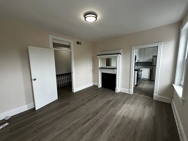 1101 E Capitol St SE #3 — Photo 13
