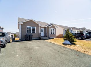22 Bridgeport Street, Paradise, NL A1L4C2