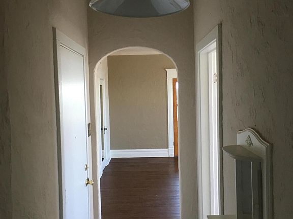 5th image of 1201 N Laurel St #2