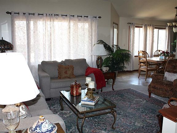 4th image of 1018 Koester Ct