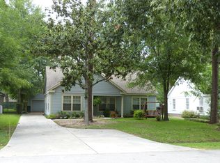 1558 Sue Barnett Dr, Houston, TX 77018