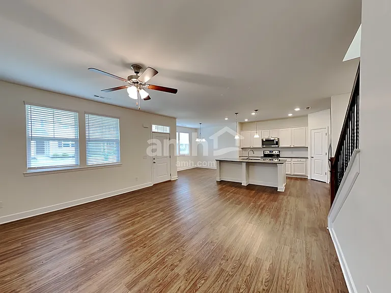 5079 Trailwater Dr — Photo 5