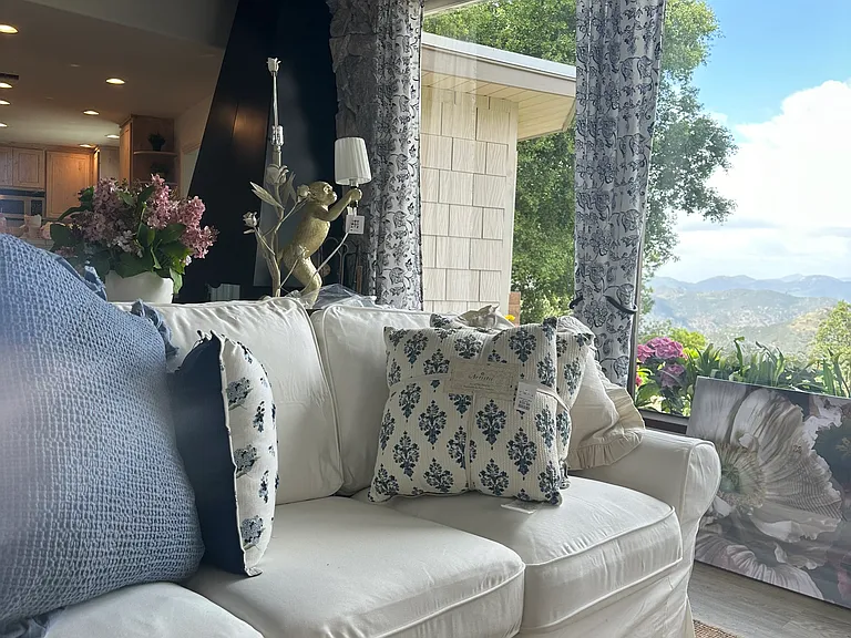 720 Sky Mountain Ln — Photo 36