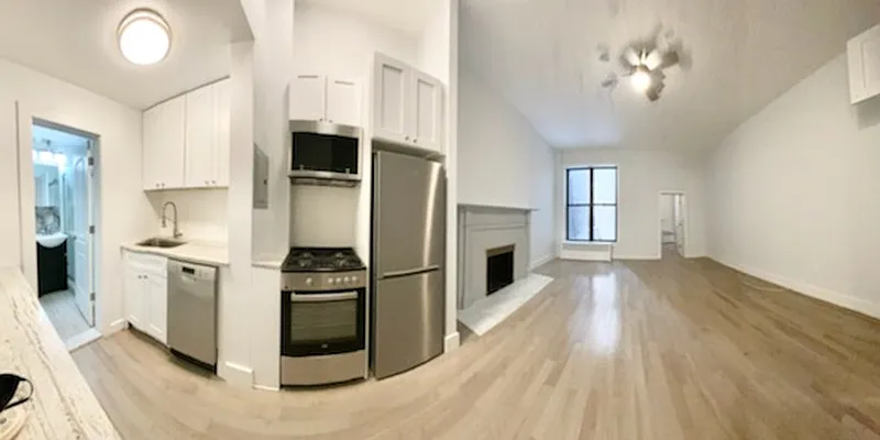 Rented by EastMount Realty LLC | media 27