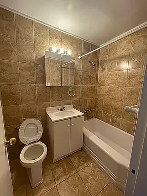 Rented by Contact Realty | media 5