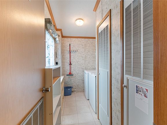 5th image of 6295 Lambert St