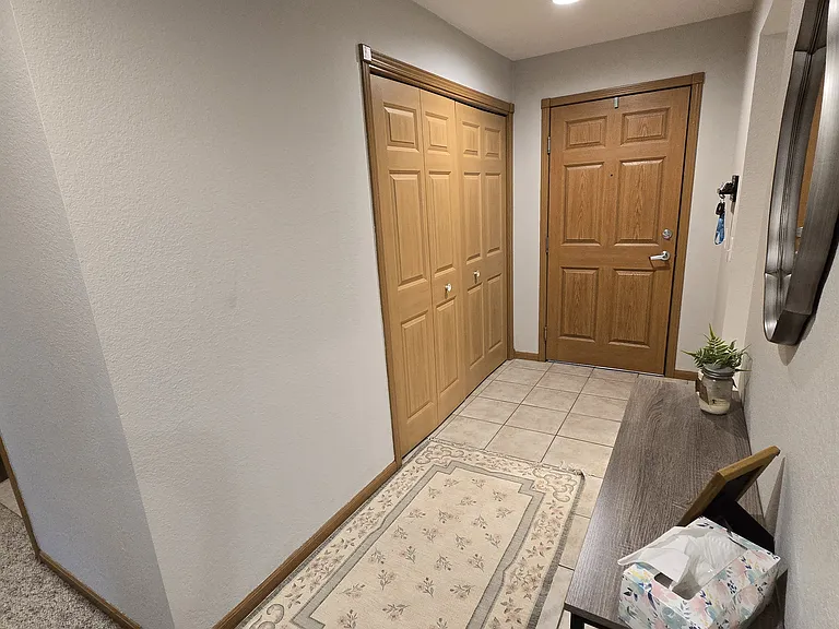 530 Cottonwood Dr #1 — Photo 3
