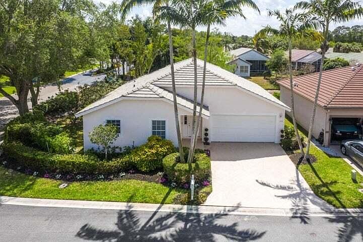 1st image of 100 Caribe Court