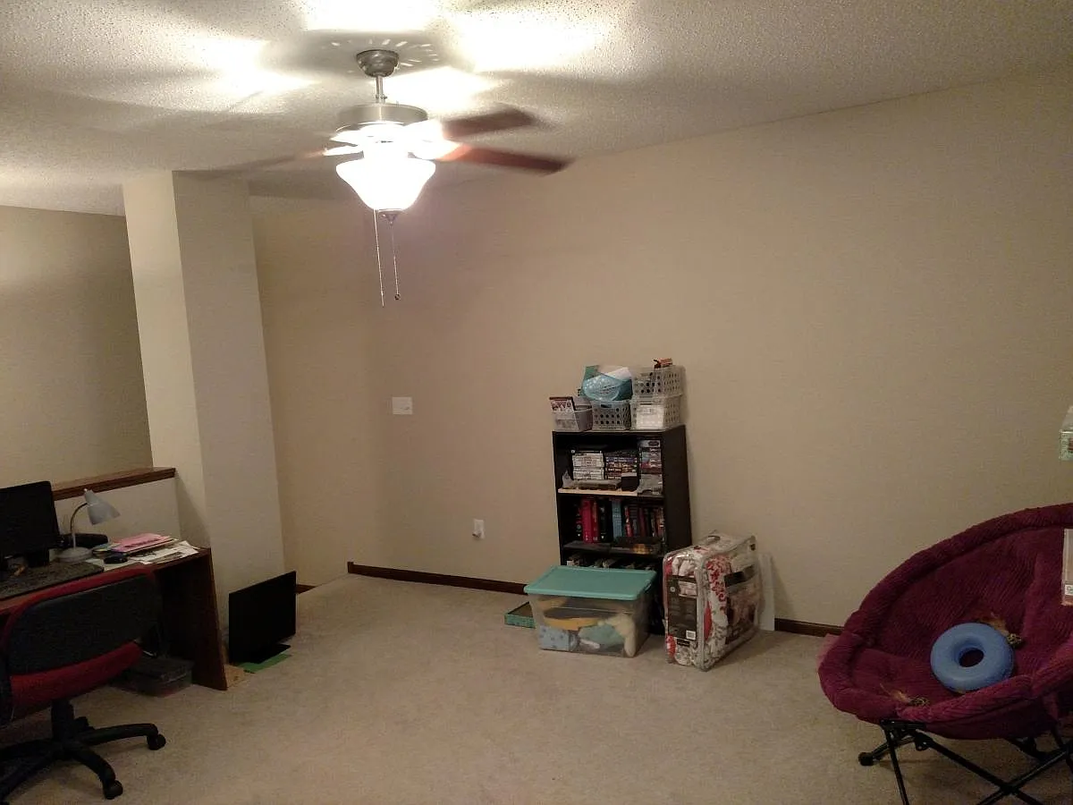 Upstairs Loft - 15555 60th Ave N