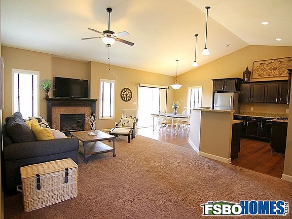 Open Floor Plan for Living Room, Dining Area and Kitchen