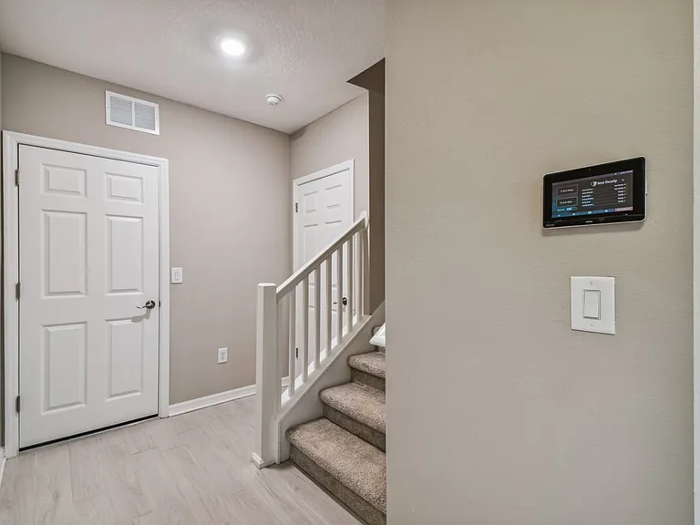 5657 Tripoli Dr — Photo 32