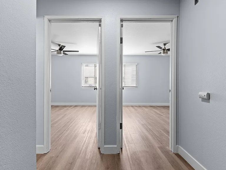 273 South Bonnie Brae — Photo 13