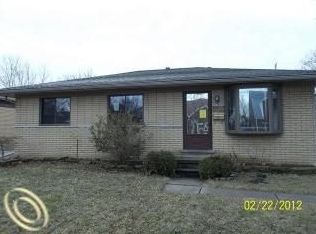 8350 Bernice Ave, Center Line, MI 48015