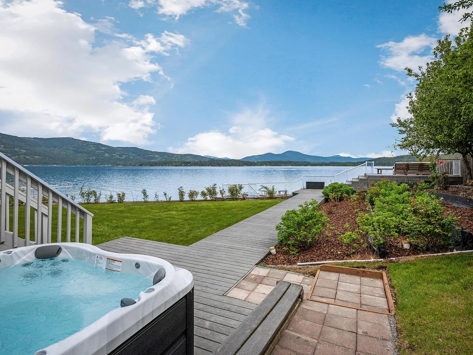 6 bed, 5.5 bath, 5037 sqft, $6,000 — Photo 4