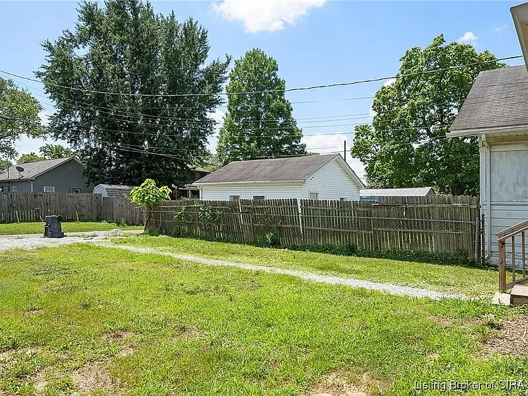 226 Sloemer Ave — Photo 17