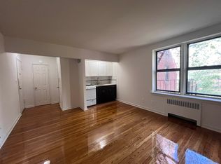 6188 Dry Harbor Rd APT 4E, Flushing, NY 11379