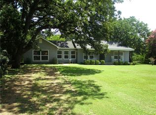 1026 S Sam Houston Rd, Mesquite, TX 75149