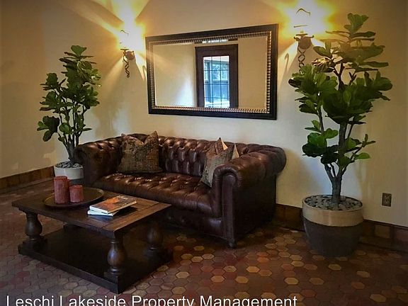4th image of 921 1st Ave W APT 307