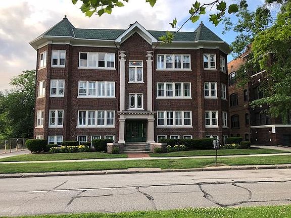 2nd image of 2729 Euclid Heights Blvd