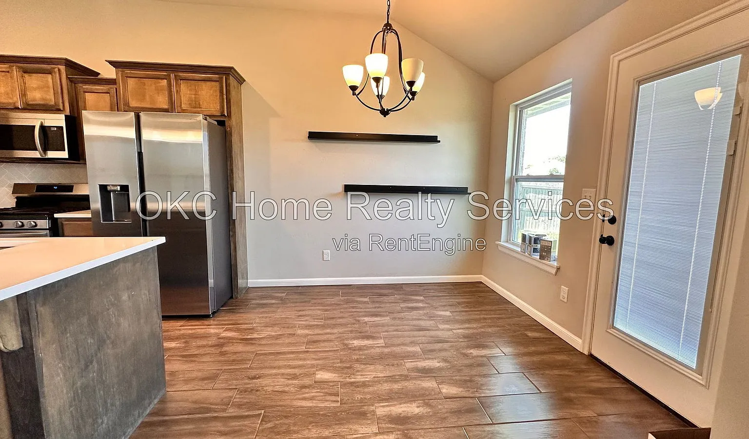 3 bed, 2.0 bath, 1721 sqft, $1,775 — Photo 4