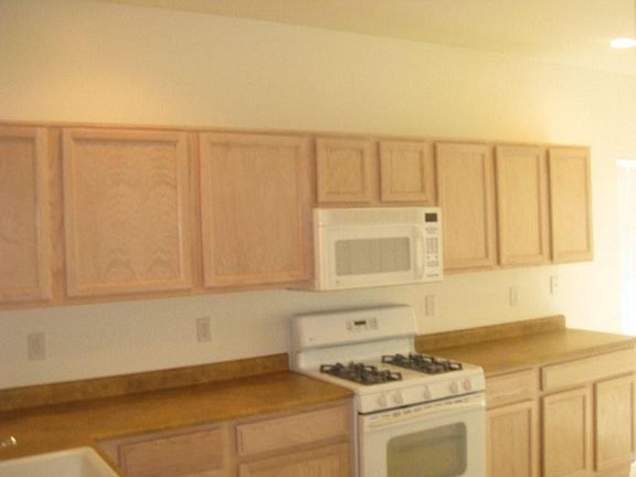 2nd image of 2546 W Woburn Ln