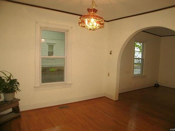 5th image of 109 Maupin Ave