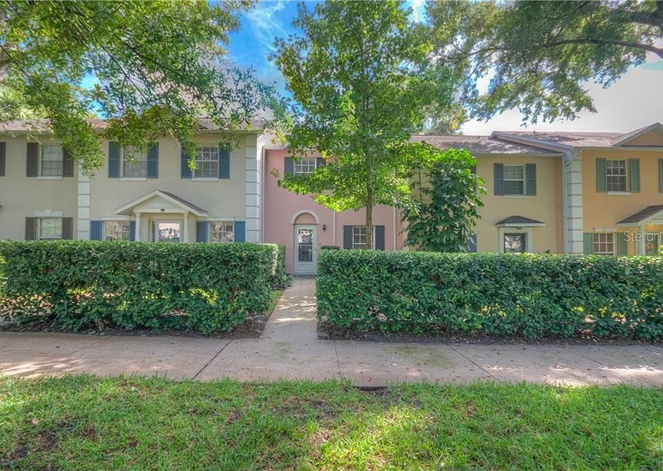 Beautiful, tree-lined street in the heart of Orlando's Milk District.