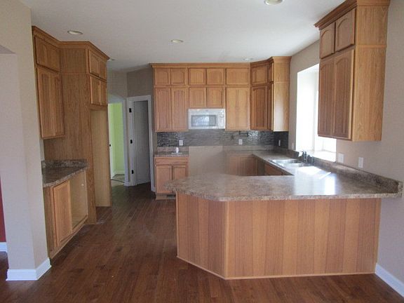 5th image of 39293 N Lake Ave