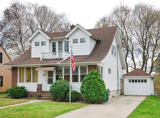 1011 Walnut St, West Bend, WI 53095