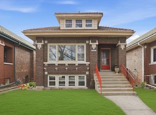3032 Wisconsin Ave, Berwyn, IL 60402