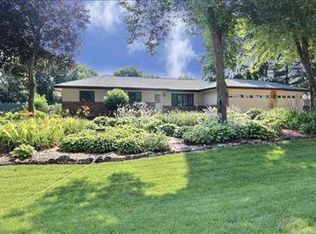 6343 Bridgewood Ct, Rockford, IL 61103