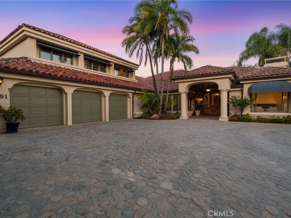 1291 Kings Crown Rd, Santa Ana, CA 92705