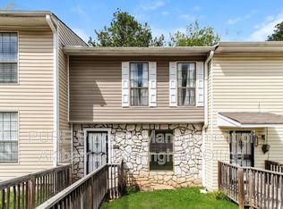 6107 Crest Green Rd, Birmingham, AL 35212