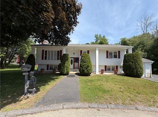 6 Balsam Ct, Johnston, RI 02919