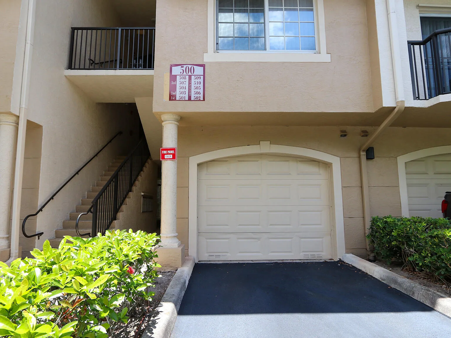 500 Crestwood Ct N — Photo 3