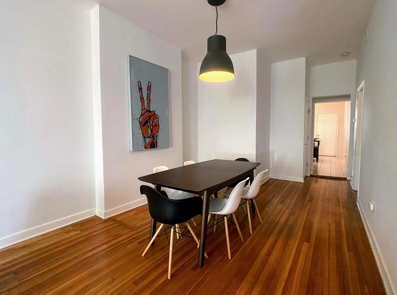 3431 S Prairie Ave — Photo 3