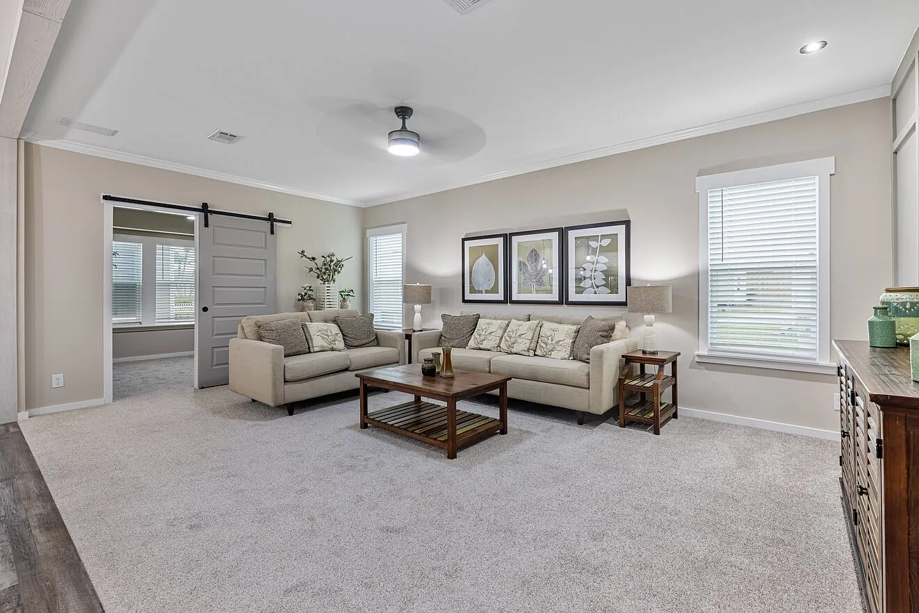 2 bed, 2.0 bath, 1456 sqft, $2,400 — Photo 4