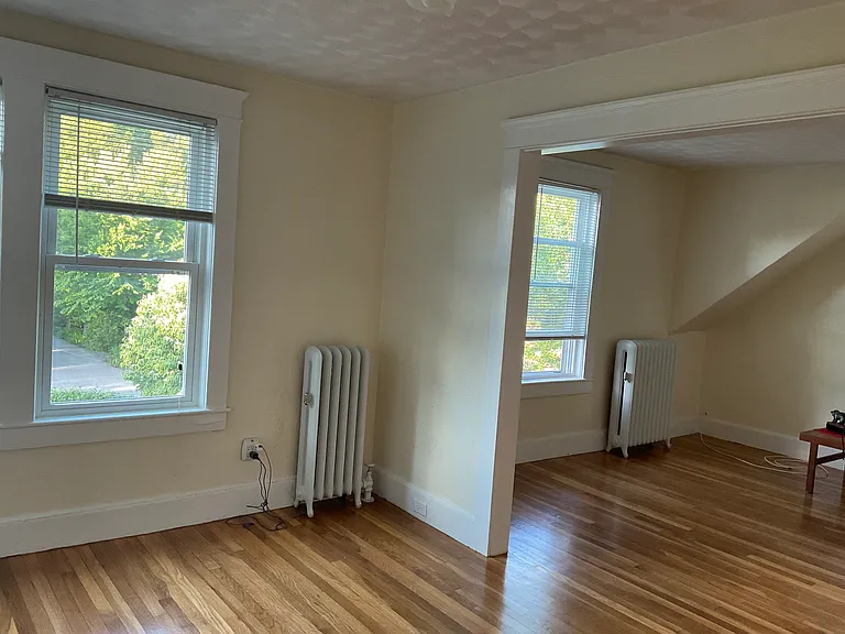 304 Thoreau St — Photo 8