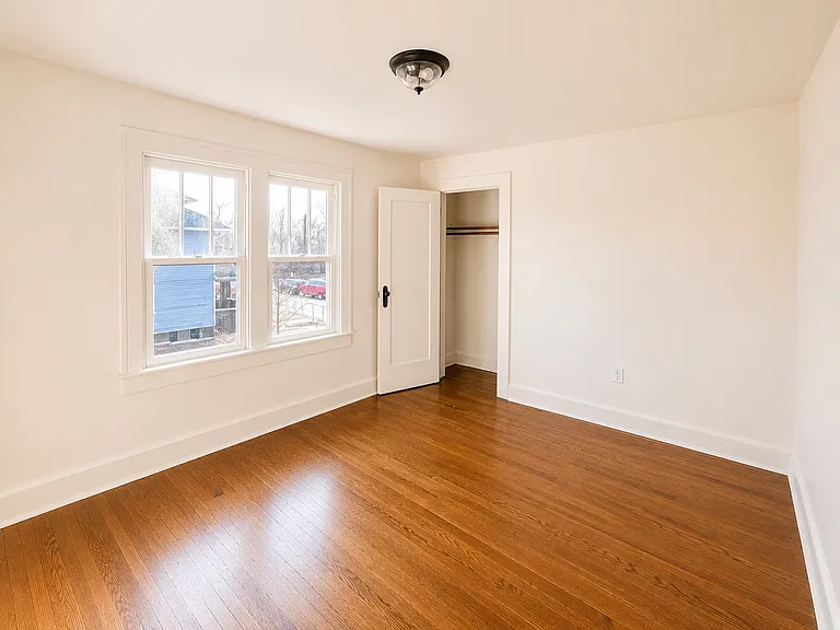 3419 Broadway St — Photo 12