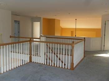 4th image of 230 Dunbar Dr