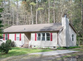 10811 Woods Cross Rd, Gloucester, VA 23061